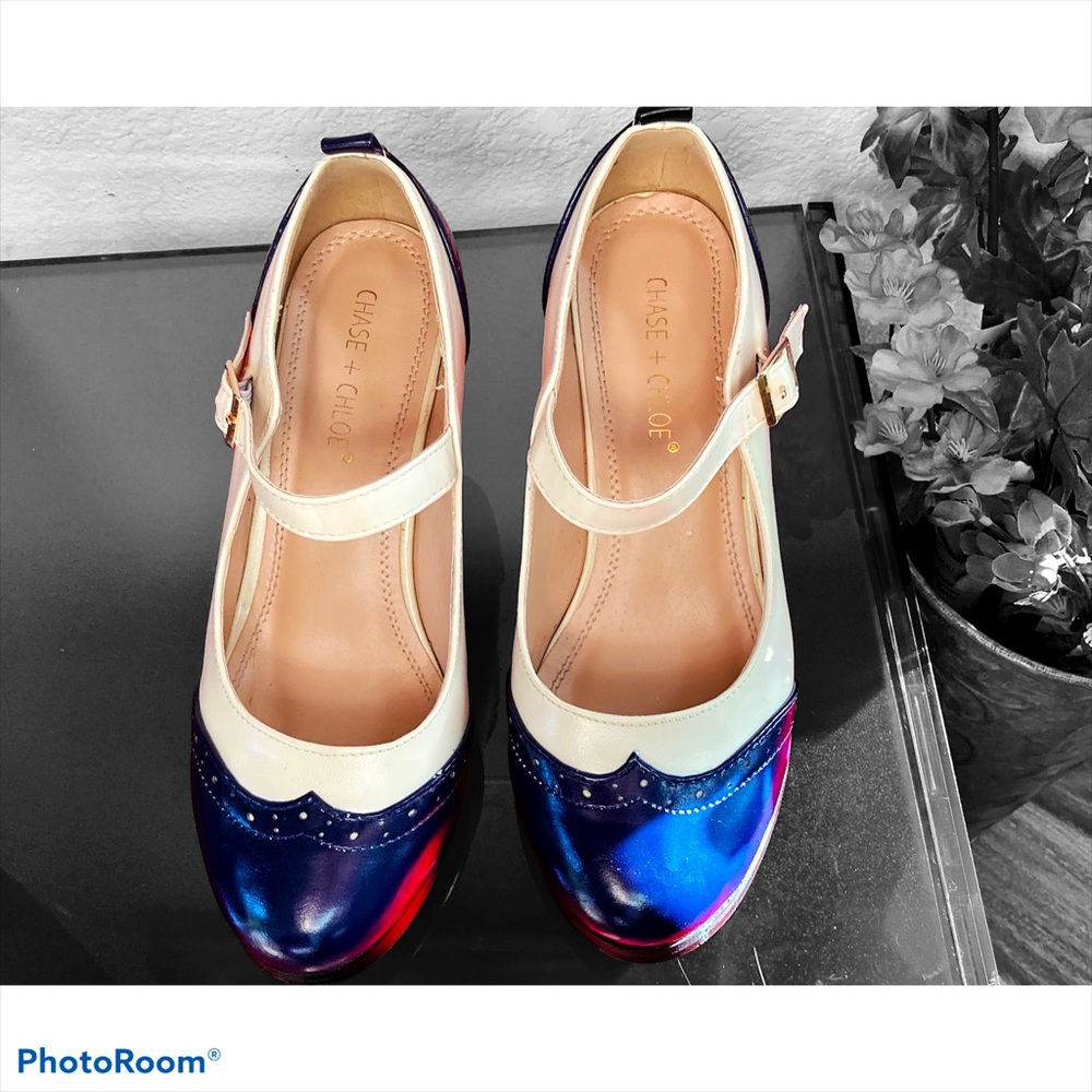 Chase and Chloe two tone Mary Jane Pumps Size 8.5